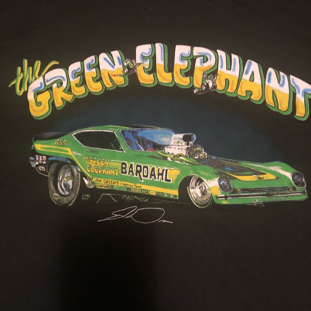 Vintage Green Elephant car T Shirt